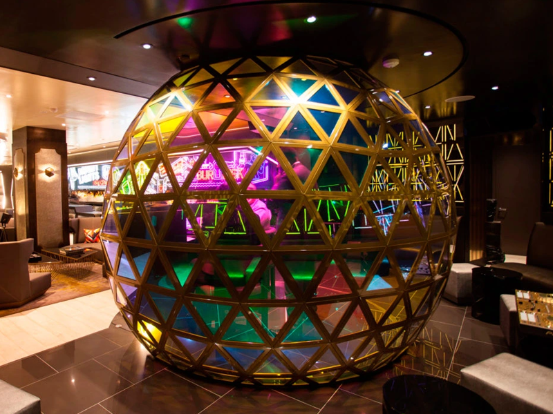 How Is Dichroic Glass Used in Modern Architecture and Interior Design?